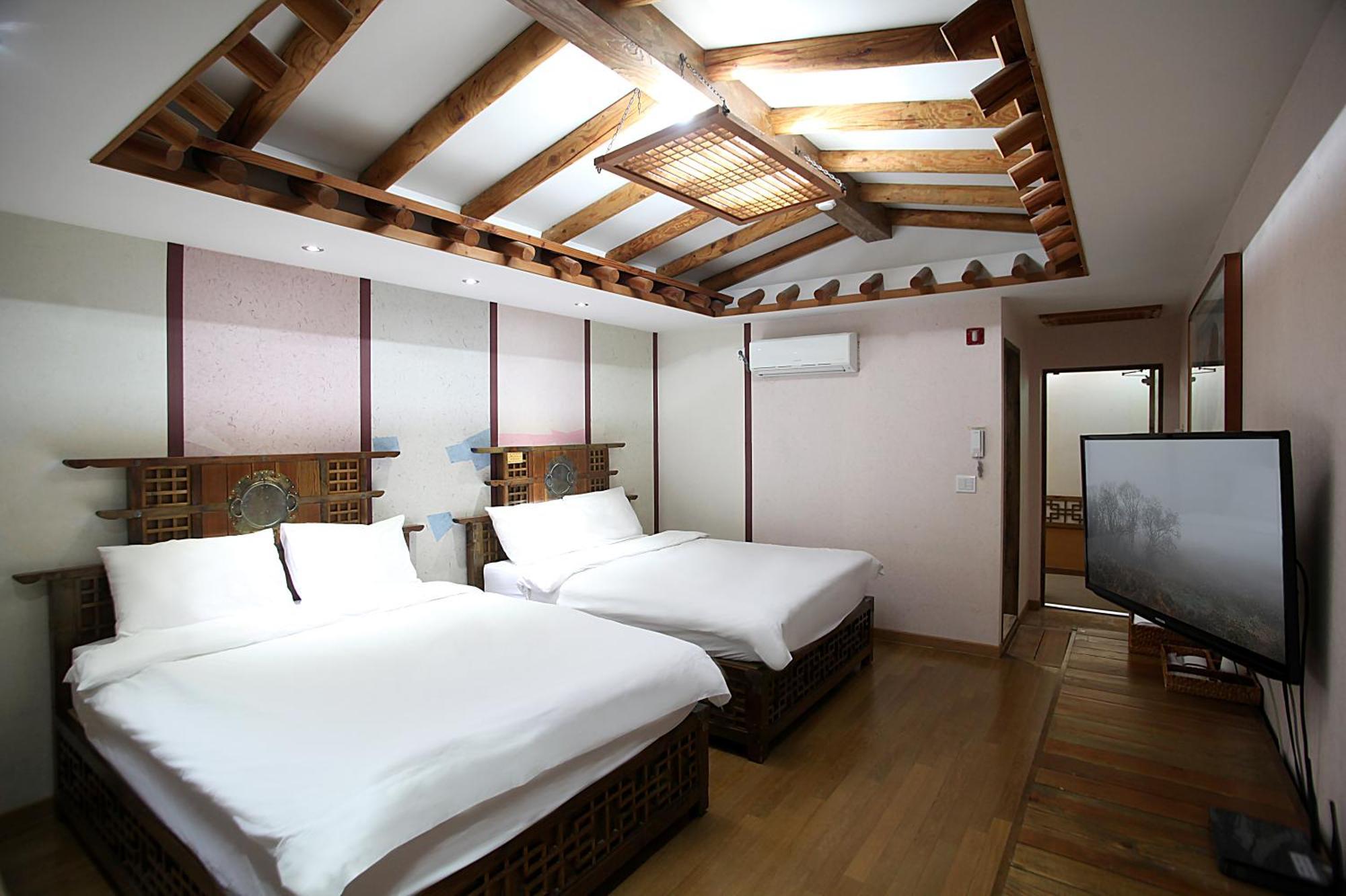 Jeonju Hanok Taejogung Hotel Phòng bức ảnh