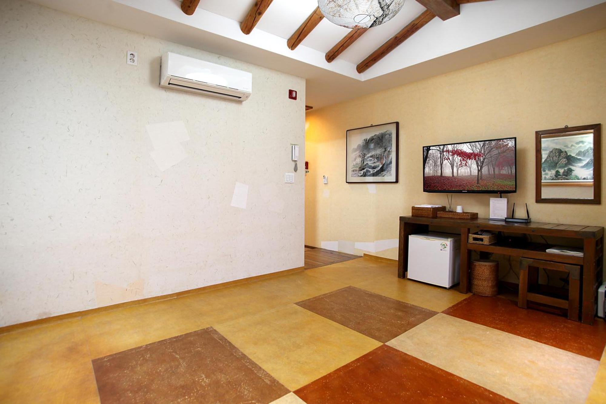 Jeonju Hanok Taejogung Hotel Phòng bức ảnh