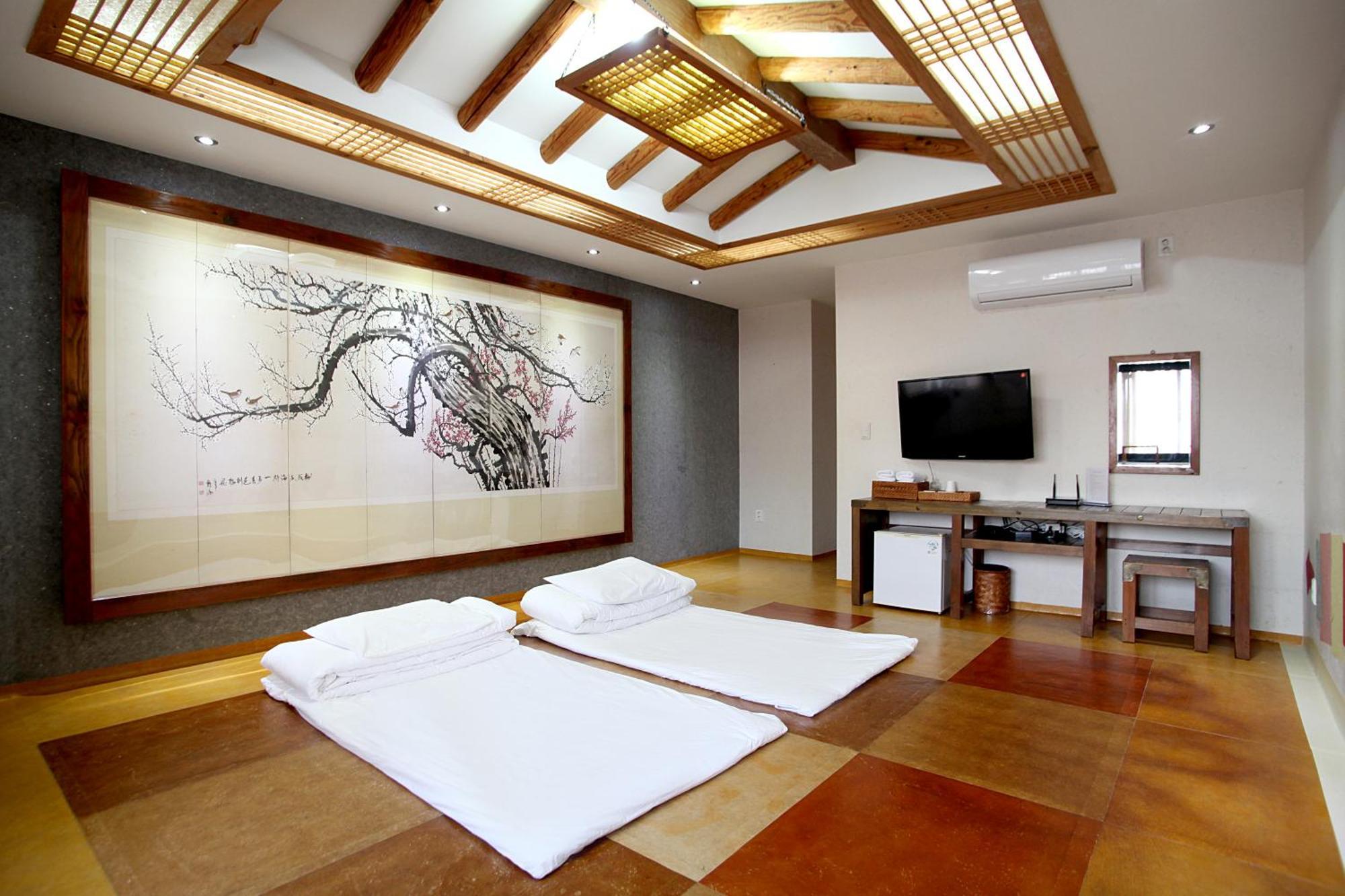 Jeonju Hanok Taejogung Hotel Phòng bức ảnh