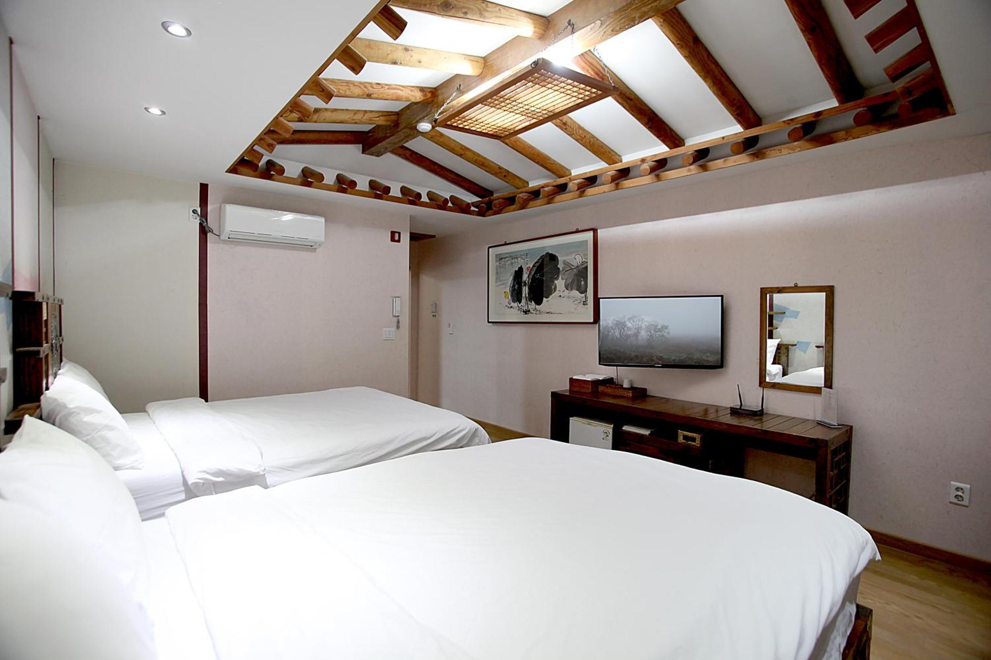 Jeonju Hanok Taejogung Hotel Phòng bức ảnh
